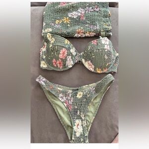 Triangl Bikini Set Saria Sacramento Green Floral Smocked Sz XS + Bag